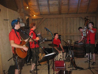 Schiiirehock 2012 – Fröhliche Stimmung in der Schiire